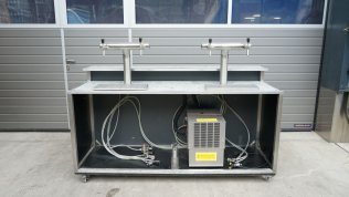 Barelement mit Bier Duchlaufkühler 2 Meter