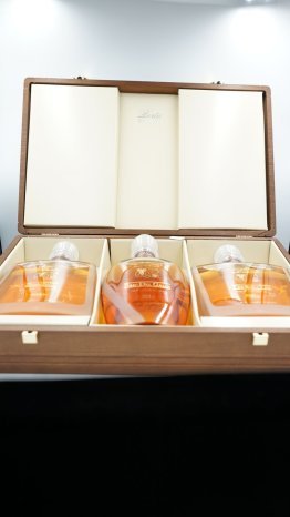 Berta, 3er Holzkiste, TreSoliTre, Roccaniva, Bric del Gaian 210cl